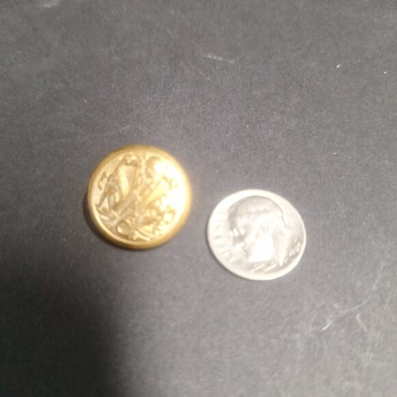 Antique Brass Greyhound Hunting Dog Button Vintage - Picture 3 of 3